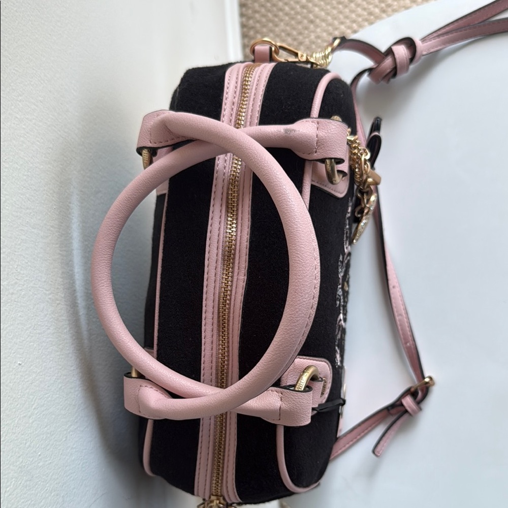Juicy Couture Black and Pink Satchel with Gold Hardware - Picture 9 of 17